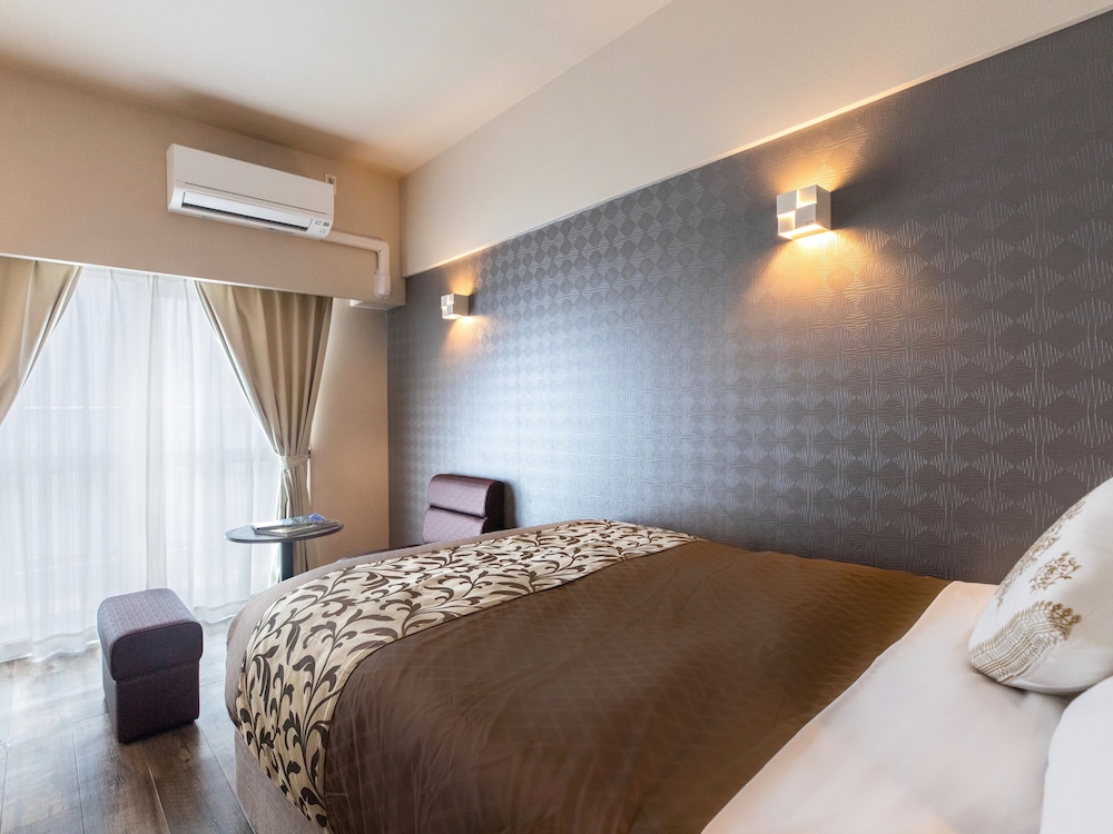 CONDOMINIUM HOTEL RIYUKA IN KADENA 1 那覇