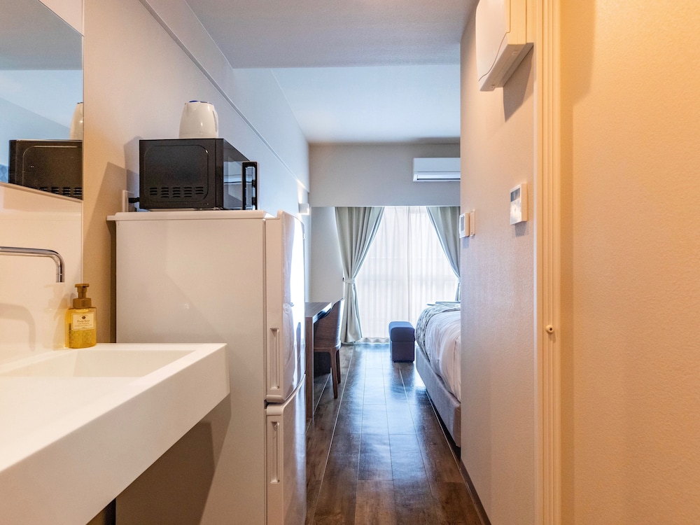 CONDOMINIUM HOTEL RIYUKA IN KADENA 1 那覇