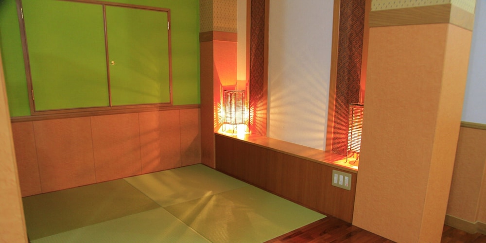 HOTEL 紅 - BIN - 那覇