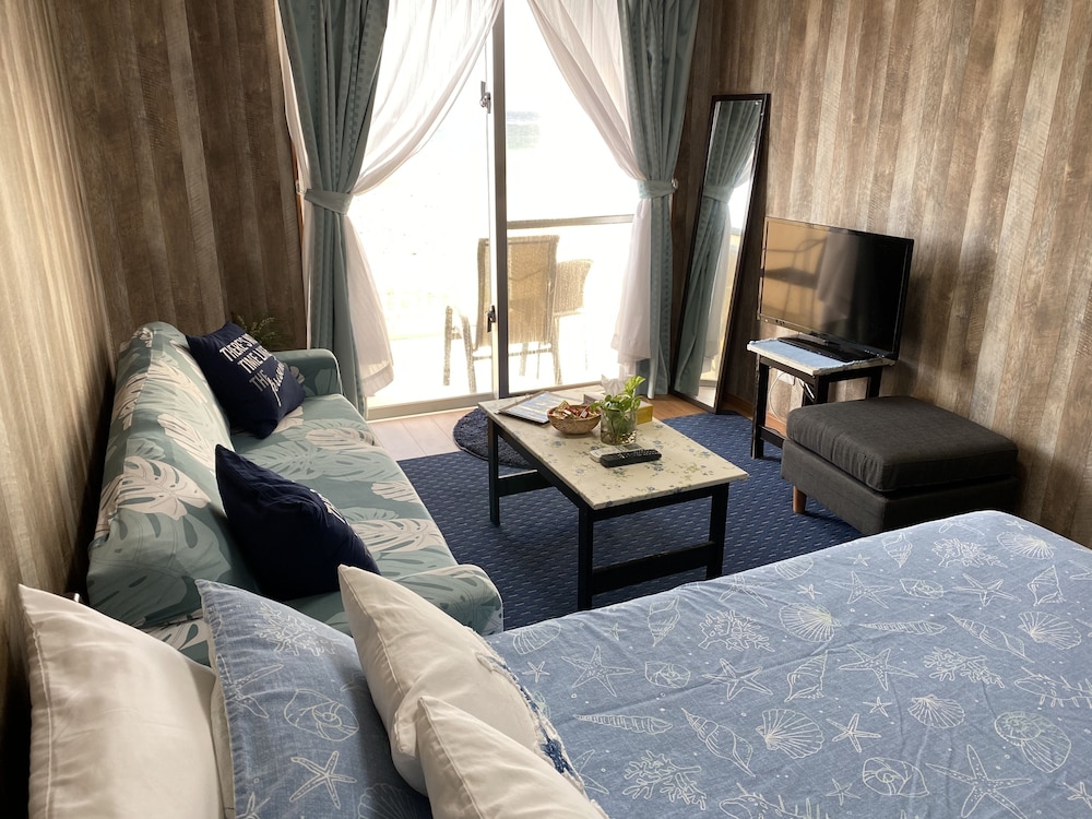 BEACH LODGE 2 & PRIVATE BEACH 那覇