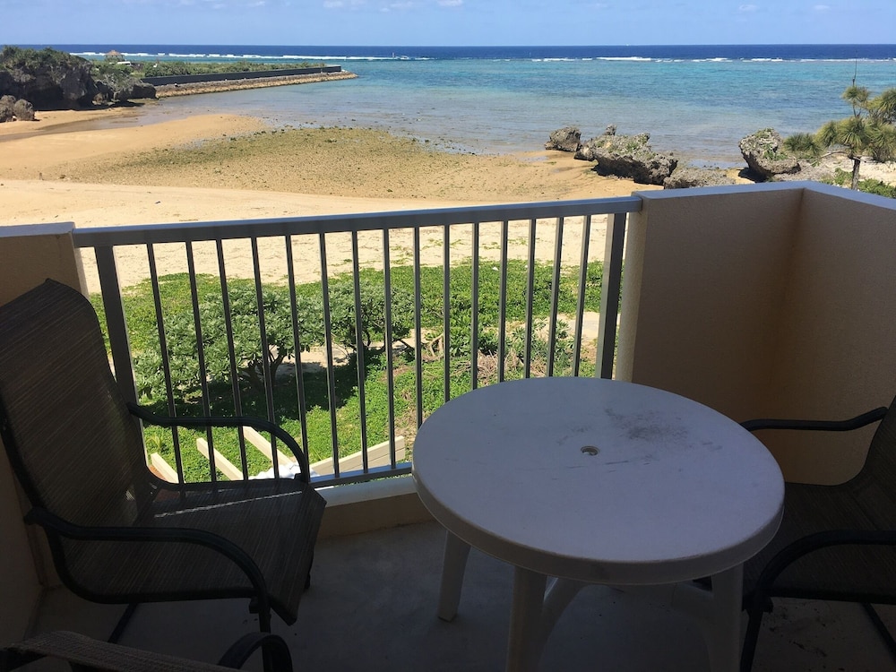 BEACH LODGE 1 & PRIVATE BEACH 那覇