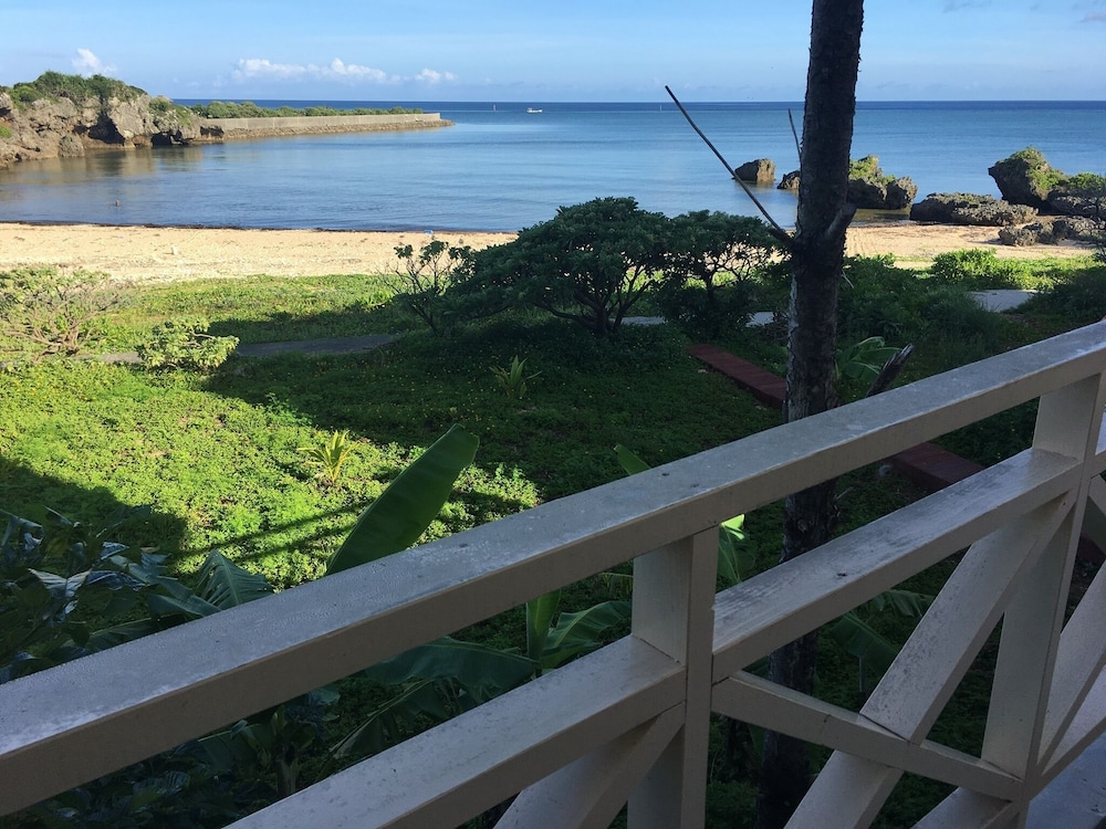 BEACH LODGE 1 & PRIVATE BEACH 那覇