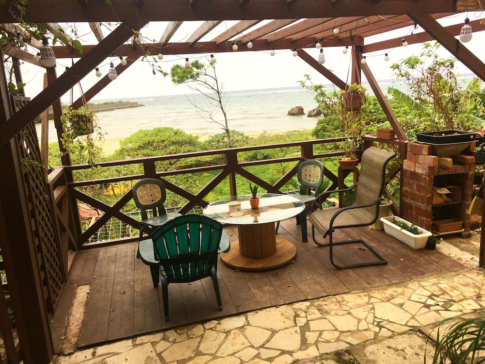 BEACH LODGE 1 & PRIVATE BEACH 那覇