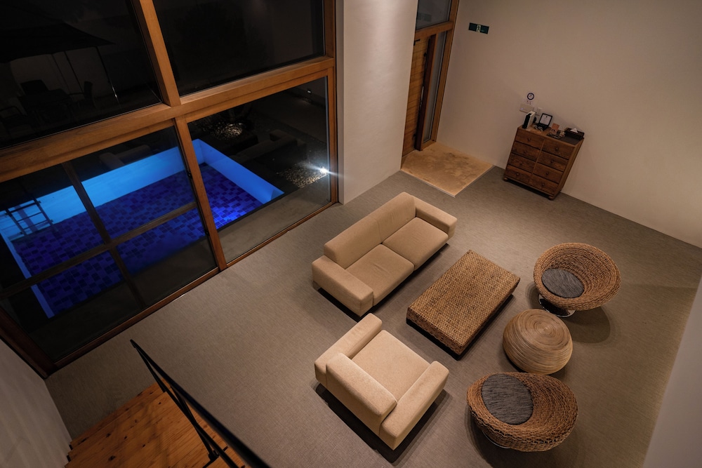 SECRET VILLAS BY RELAPOOL 那覇