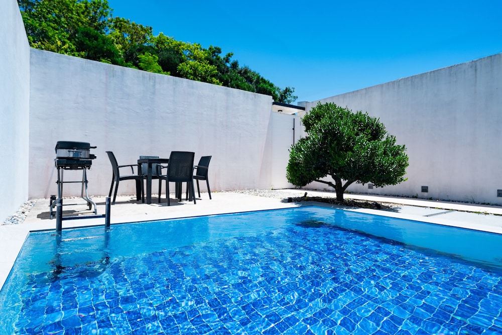 SECRET VILLAS BY RELAPOOL 那覇