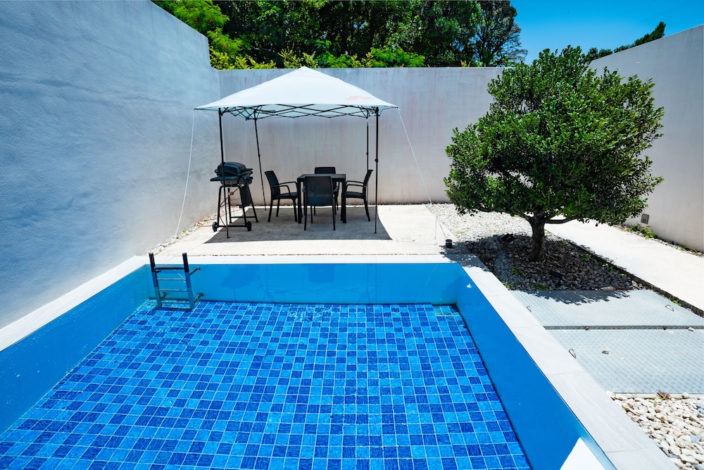 SECRET VILLAS BY RELAPOOL 那覇