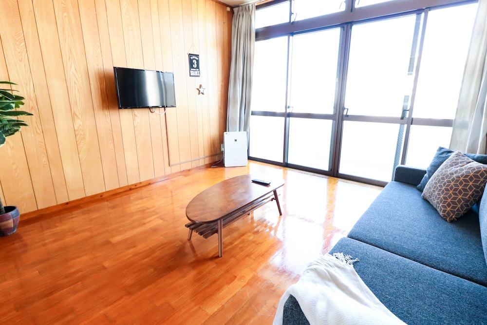 HOTEL UPI コンドミニアムホテル美浜ウーピー 那覇