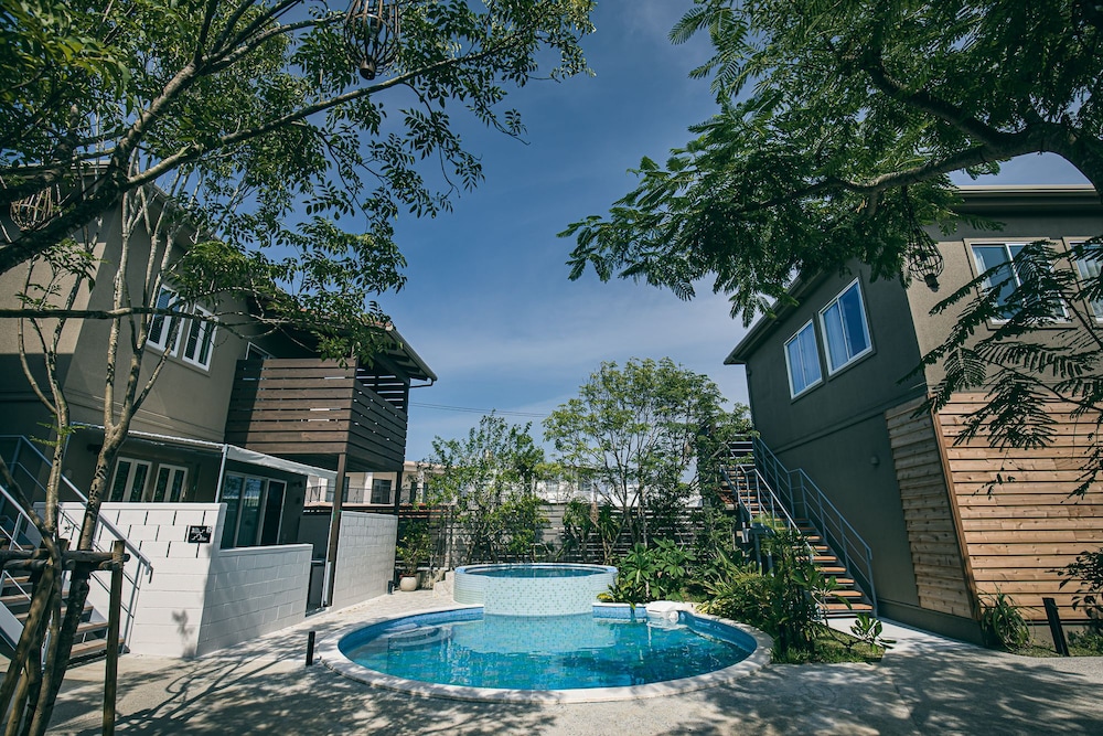 MAEDA BEACH HOTEL 那覇