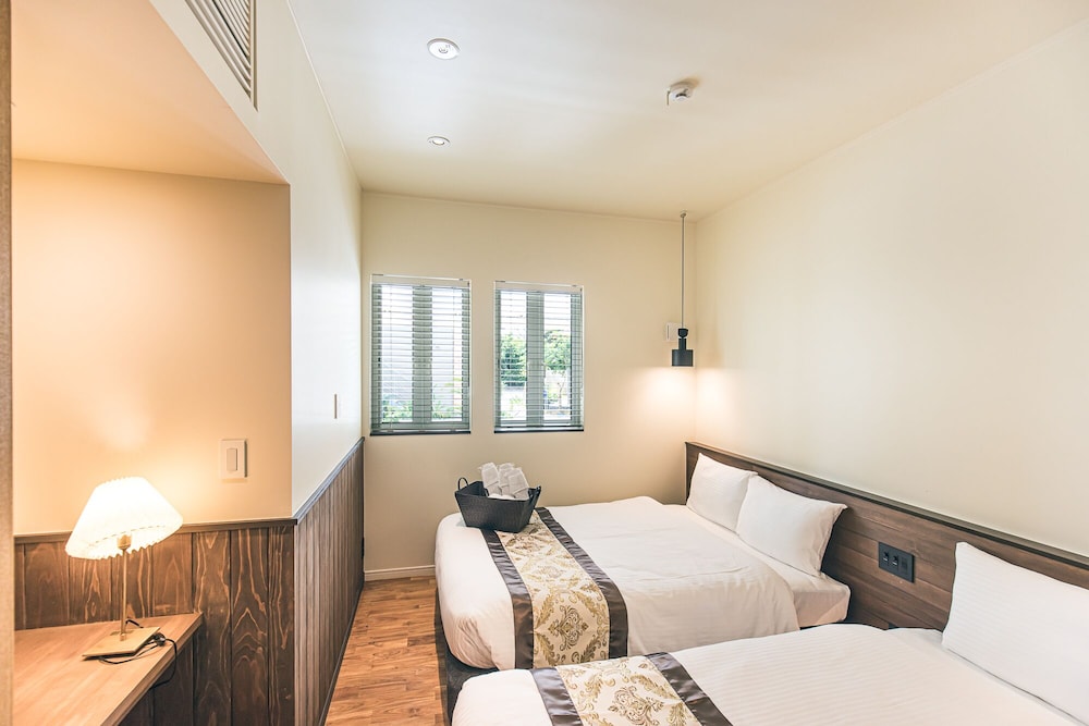 MAEDA BEACH HOTEL 那覇
