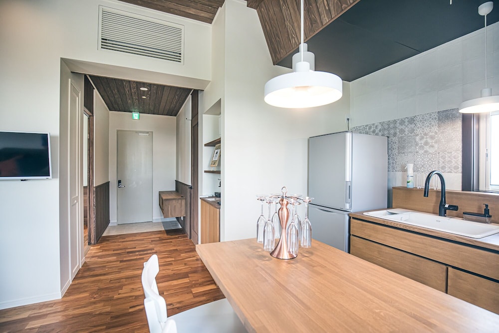 MAEDA BEACH HOTEL 那覇