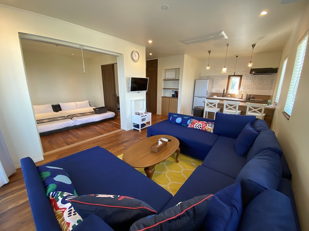 MAEDA BEACH HOTEL 那覇