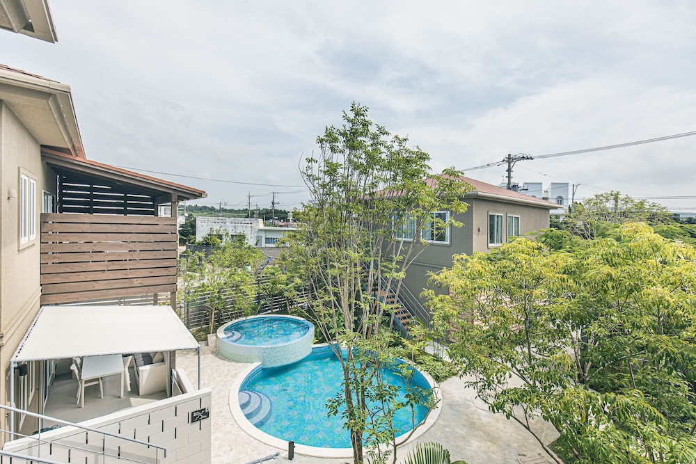 MAEDA BEACH HOTEL 那覇