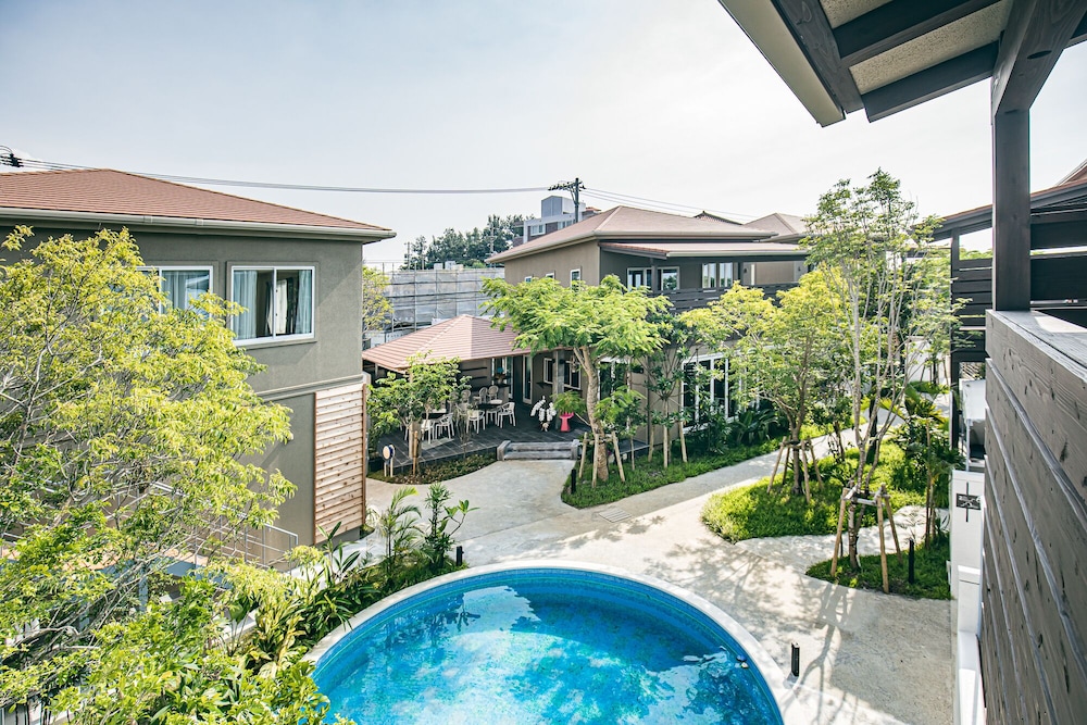 MAEDA BEACH HOTEL 那覇