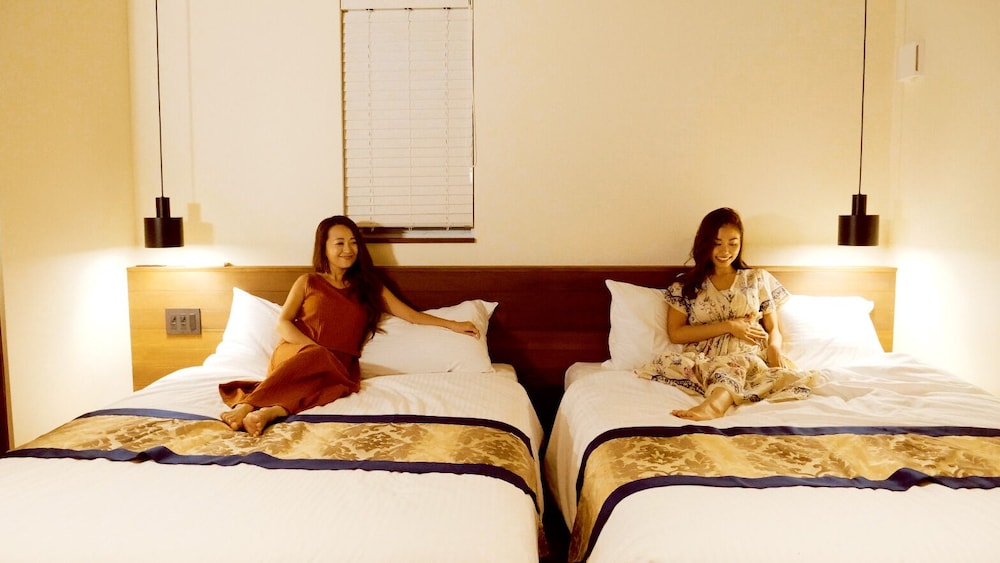 MAEDA BEACH HOTEL 那覇