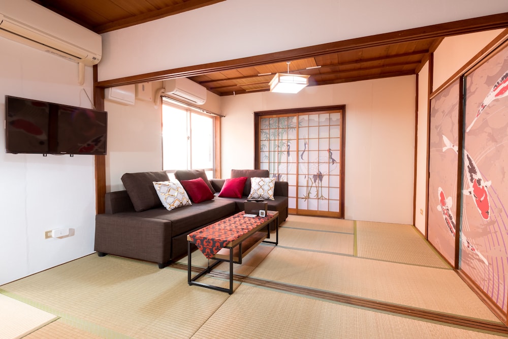 NAHA CONDOMINIUM MAEJIMA HOUSE 那覇