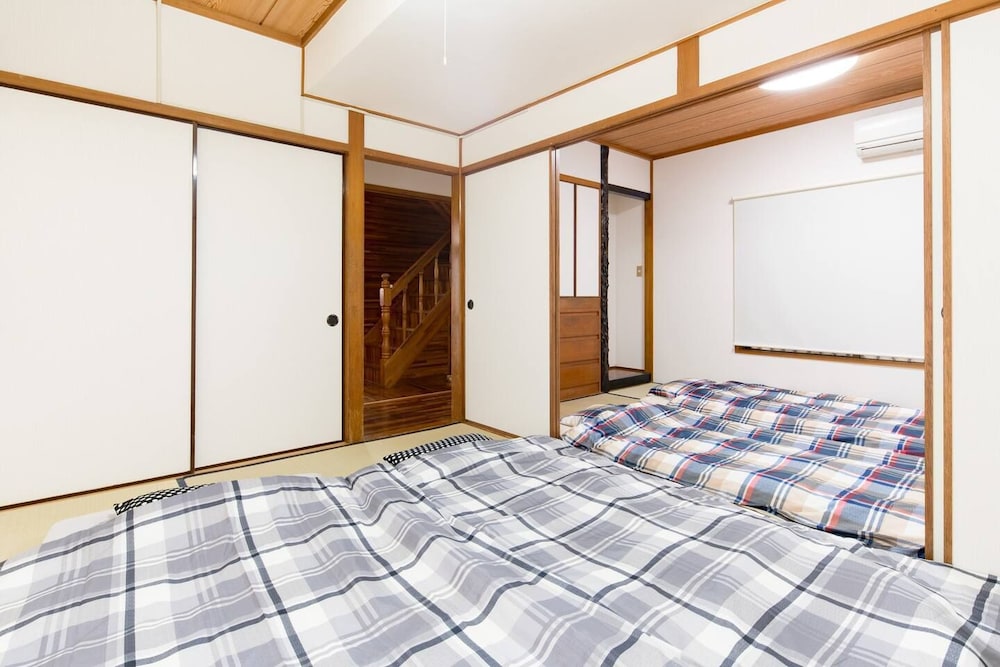 NAHA TOMARIN HOUSE 那覇
