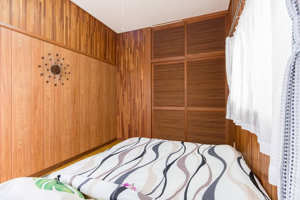 NAHA TOMARIN HOUSE 那覇