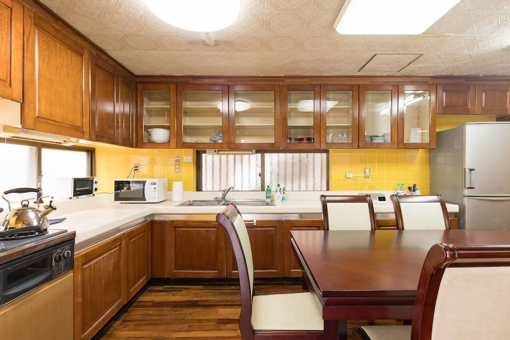 NAHA TOMARIN HOUSE 那覇