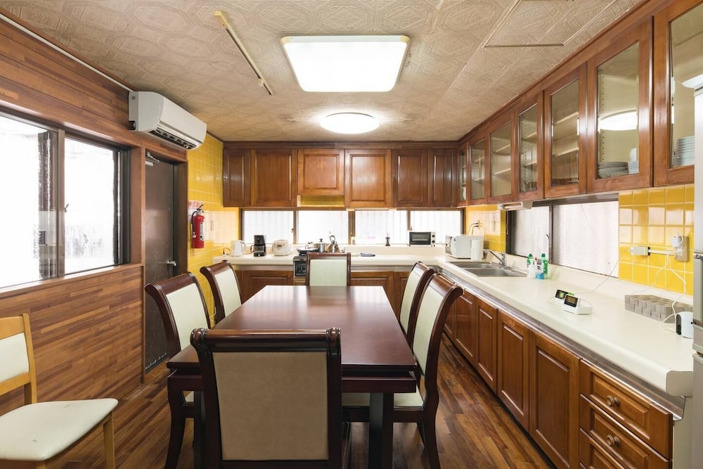 NAHA TOMARIN HOUSE 那覇