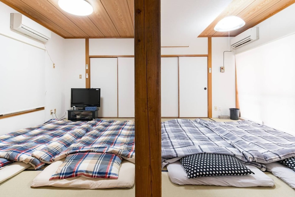 NAHA TOMARIN HOUSE 那覇