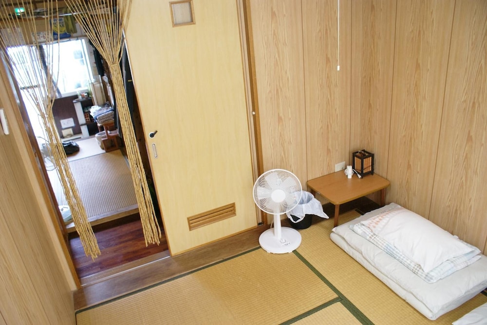 民宿 アガイ浜 那覇