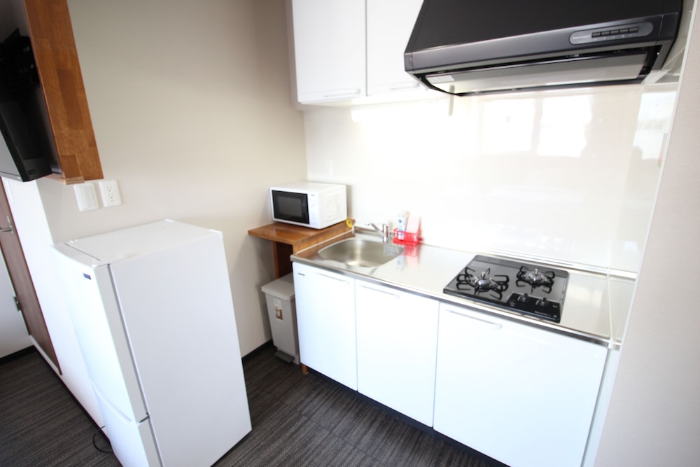 TOMMY CONDOMINIUM WAKASA 那覇