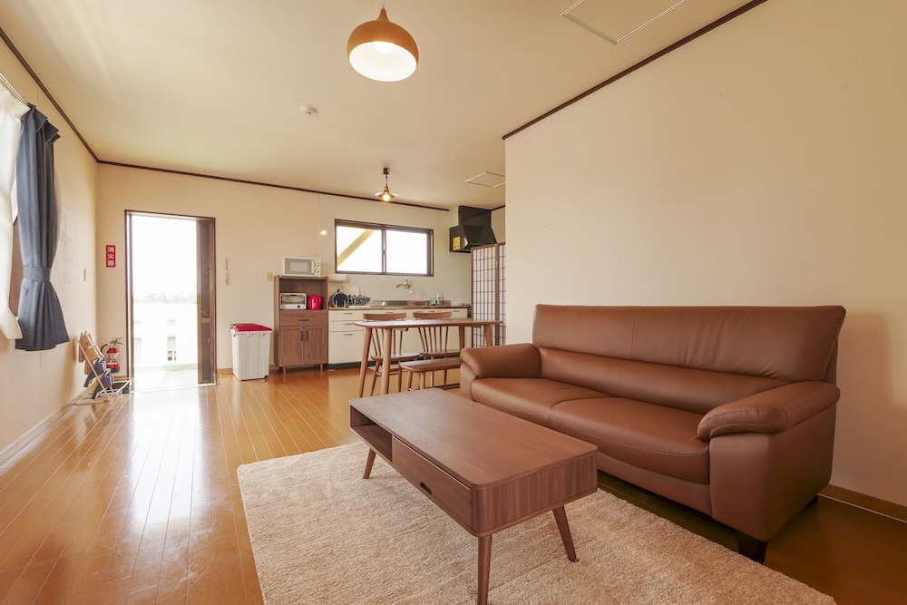 MARU HOUSE 那覇