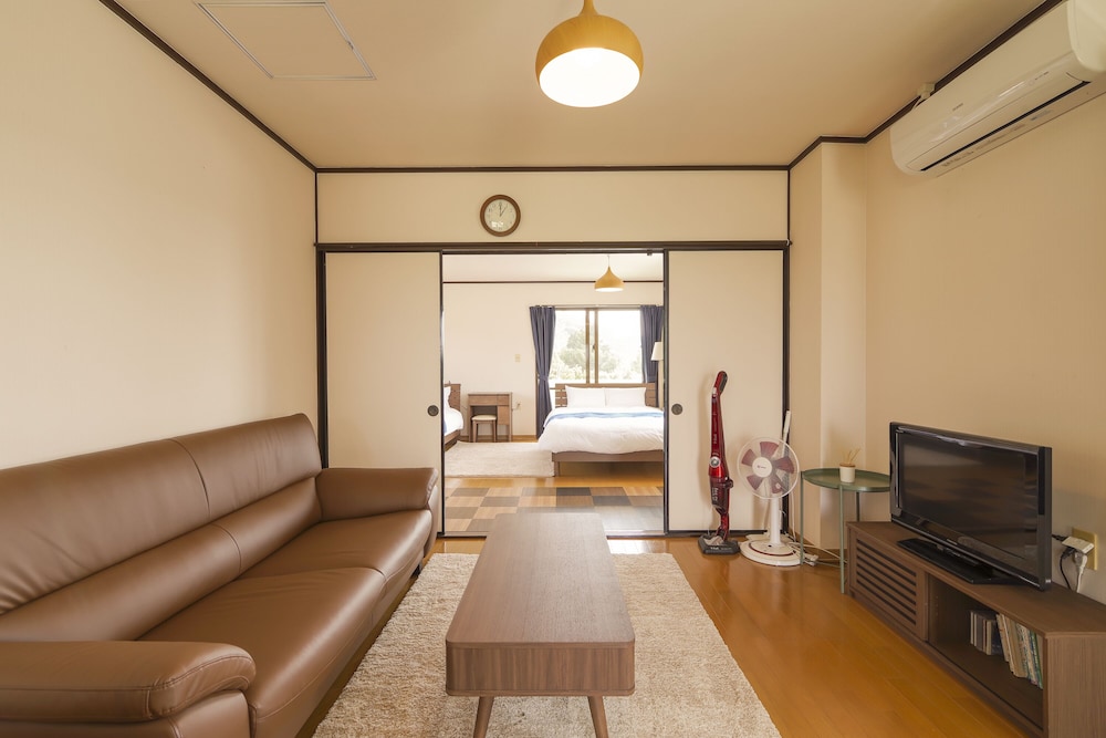 MARU HOUSE 那覇