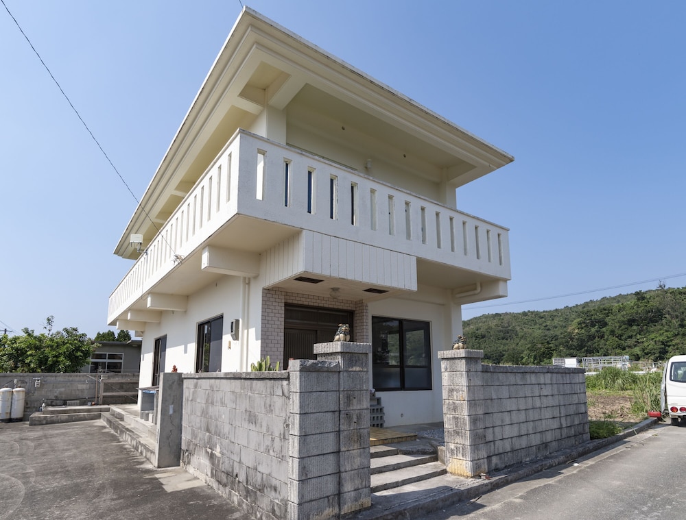 MARU HOUSE 那覇