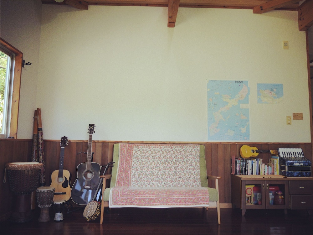 GUEST HOUSE IROHA 那覇