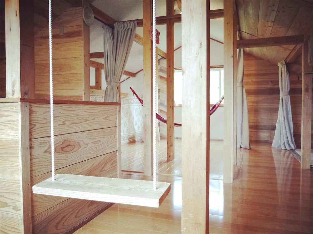 GUEST HOUSE IROHA 那覇