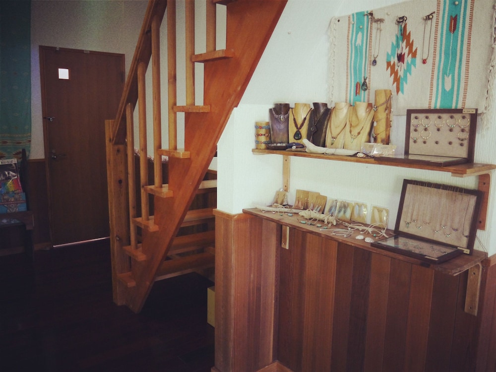 GUEST HOUSE IROHA 那覇