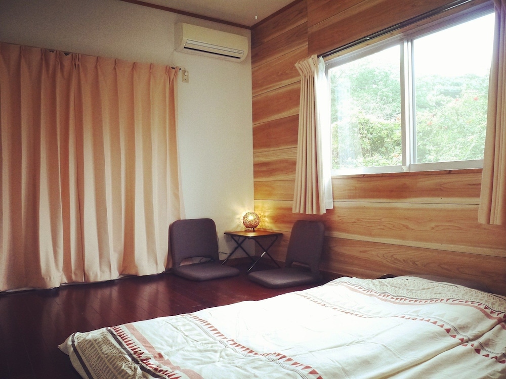 GUEST HOUSE IROHA 那覇