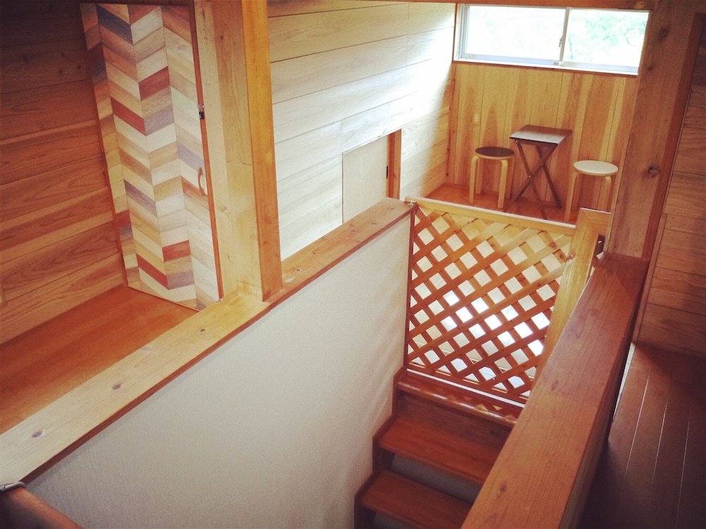 GUEST HOUSE IROHA 那覇