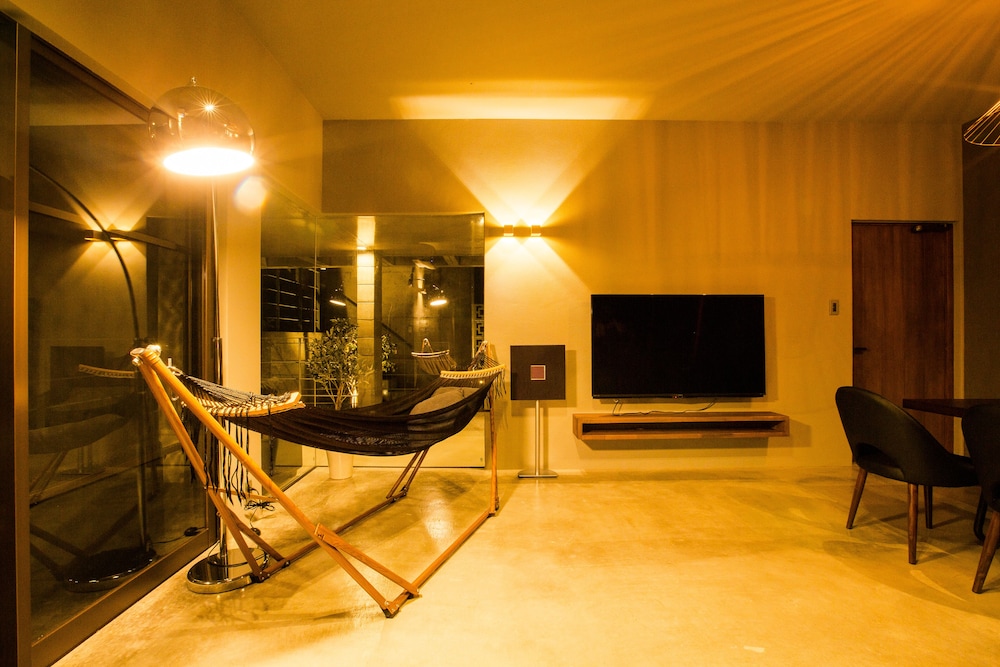 THE:MOVES-MUSÉE VILLA- 那覇