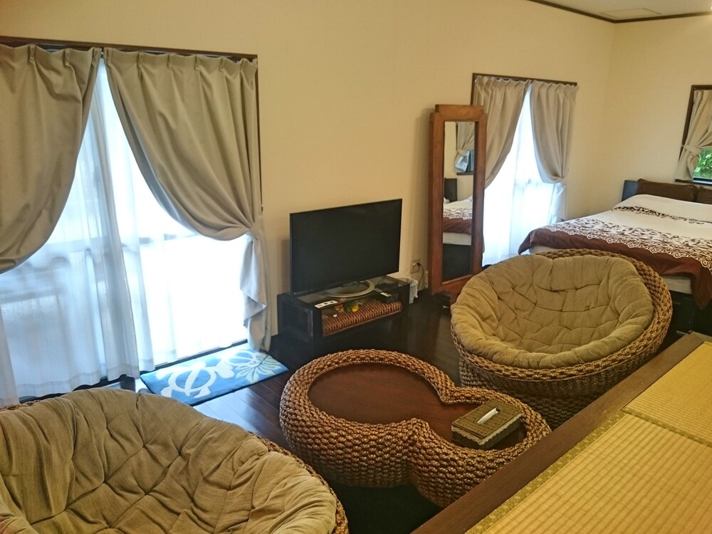 BISEZAKI BEACH HOUSE 那覇