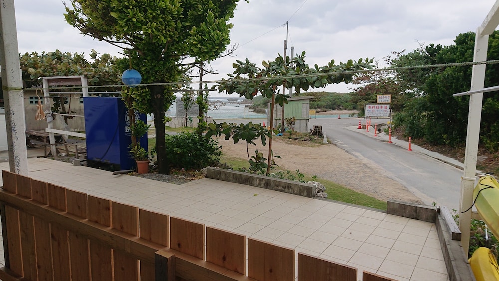 BISEZAKI BEACH HOUSE 那覇