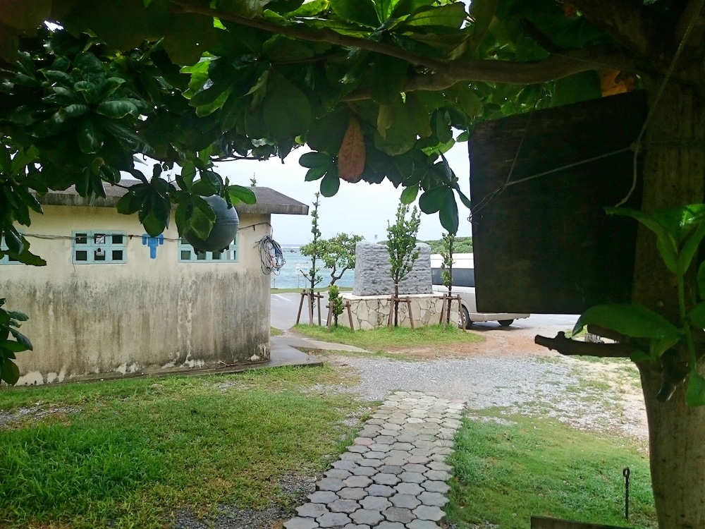 BISEZAKI BEACH HOUSE 那覇