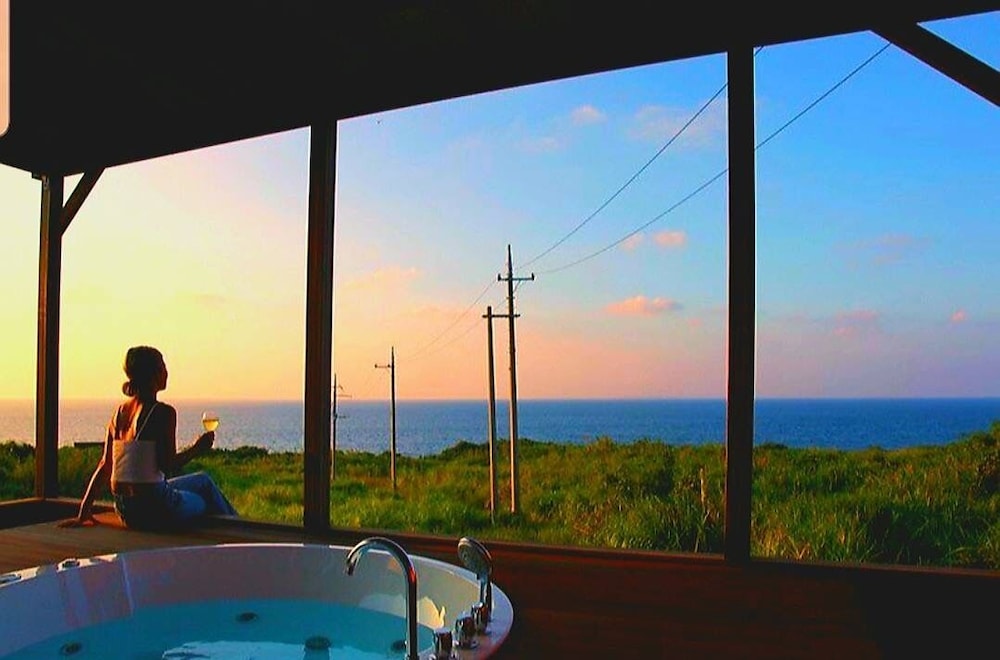 ISOLA VILLA KOURI 那覇