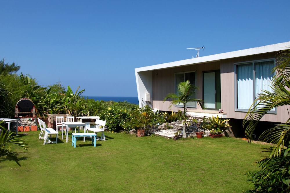 ISOLA VILLA KOURI 那覇