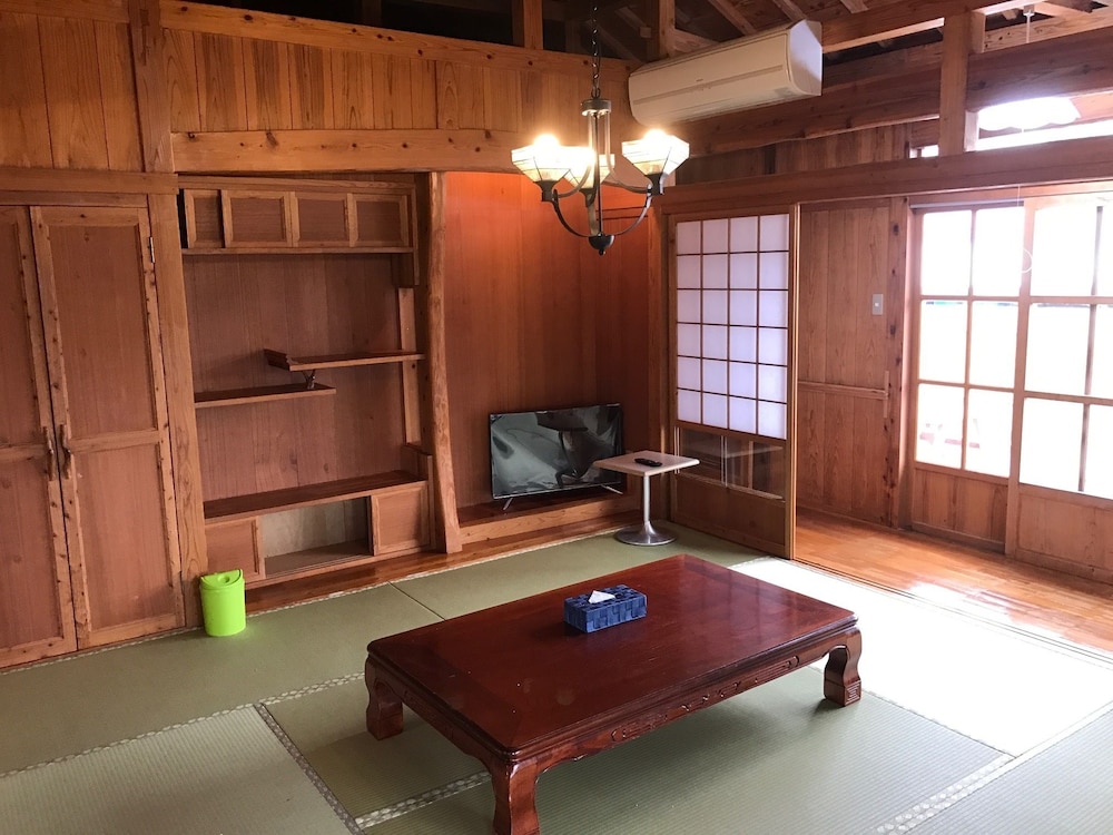 伝統的民家 金武シビランカ 那覇