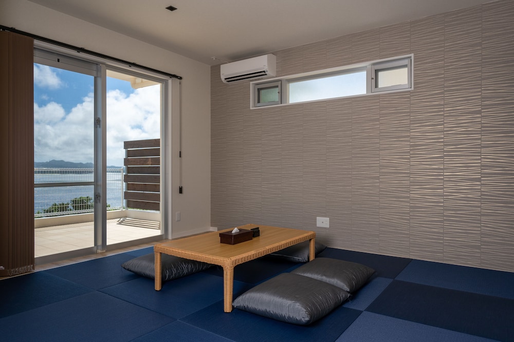 PRIVATE VILLA LAMER KOURI 那覇