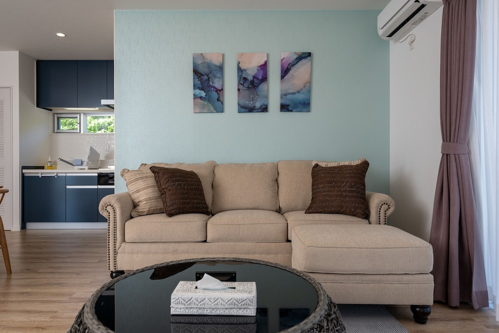 PRIVATE VILLA LAMER KOURI 那覇