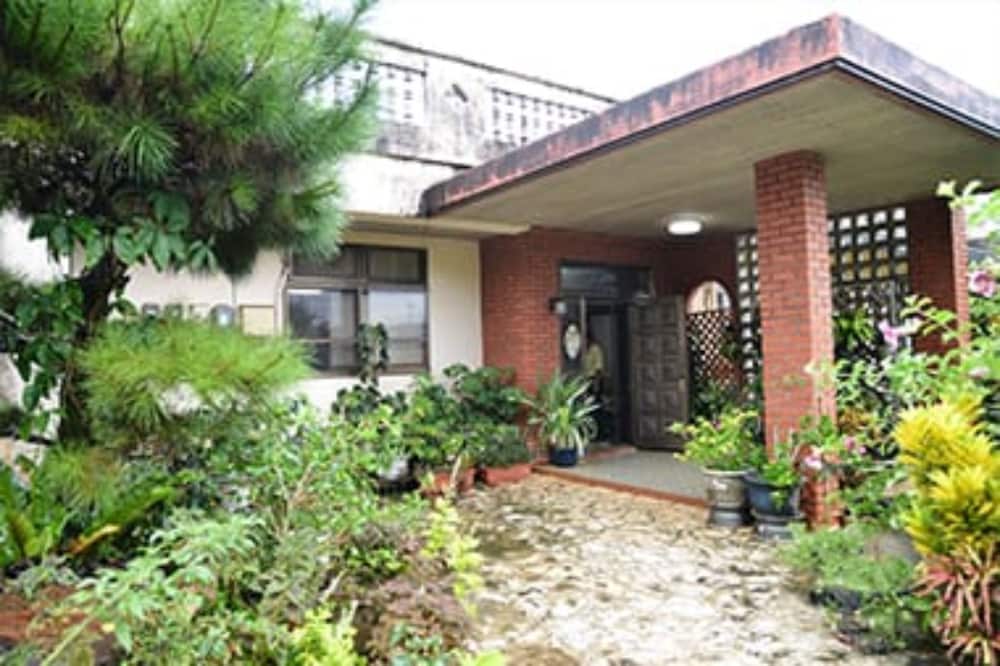 HIGA SAN'S HOME 那覇