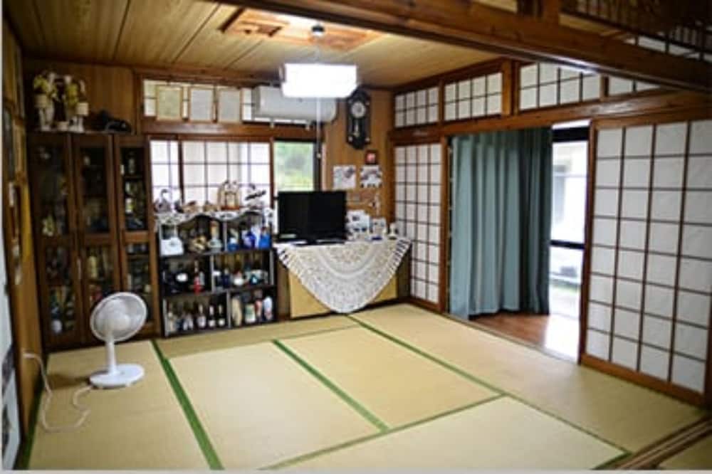 HIGA SAN'S HOME 那覇