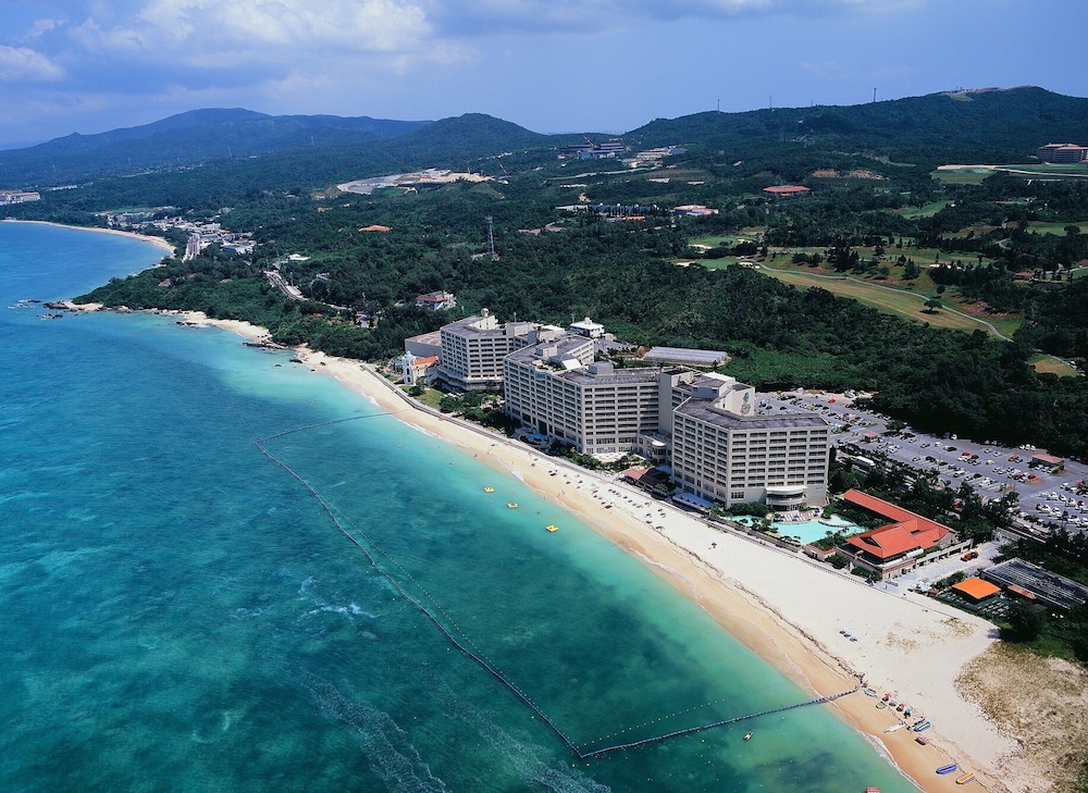 リザンシーパークホテル谷茶ベイ 那覇