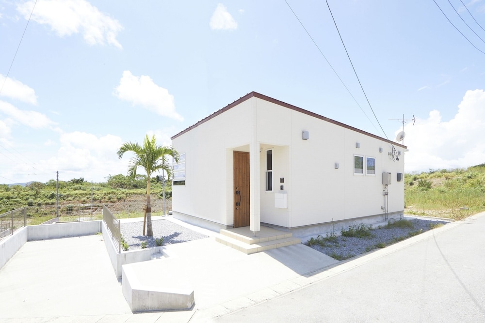 E-HORIZON RESORT コンドミニアム名護 B 那覇