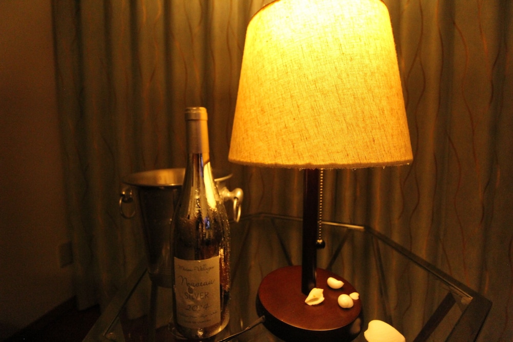 CHATAN SEASIDE AMERICAN HOUSE AO 那覇