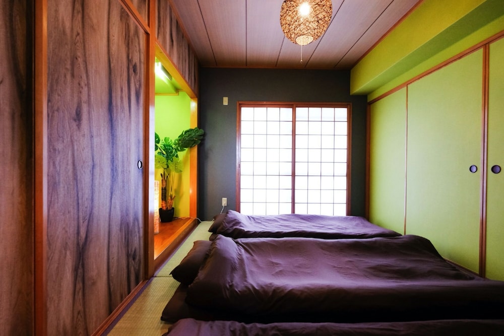 UENOYA APT 那覇