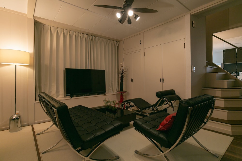 INFINITY RESORT AJYA 那覇